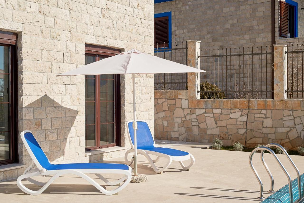Sunbreeze Delux Vilas بودفا المظهر الخارجي الصورة