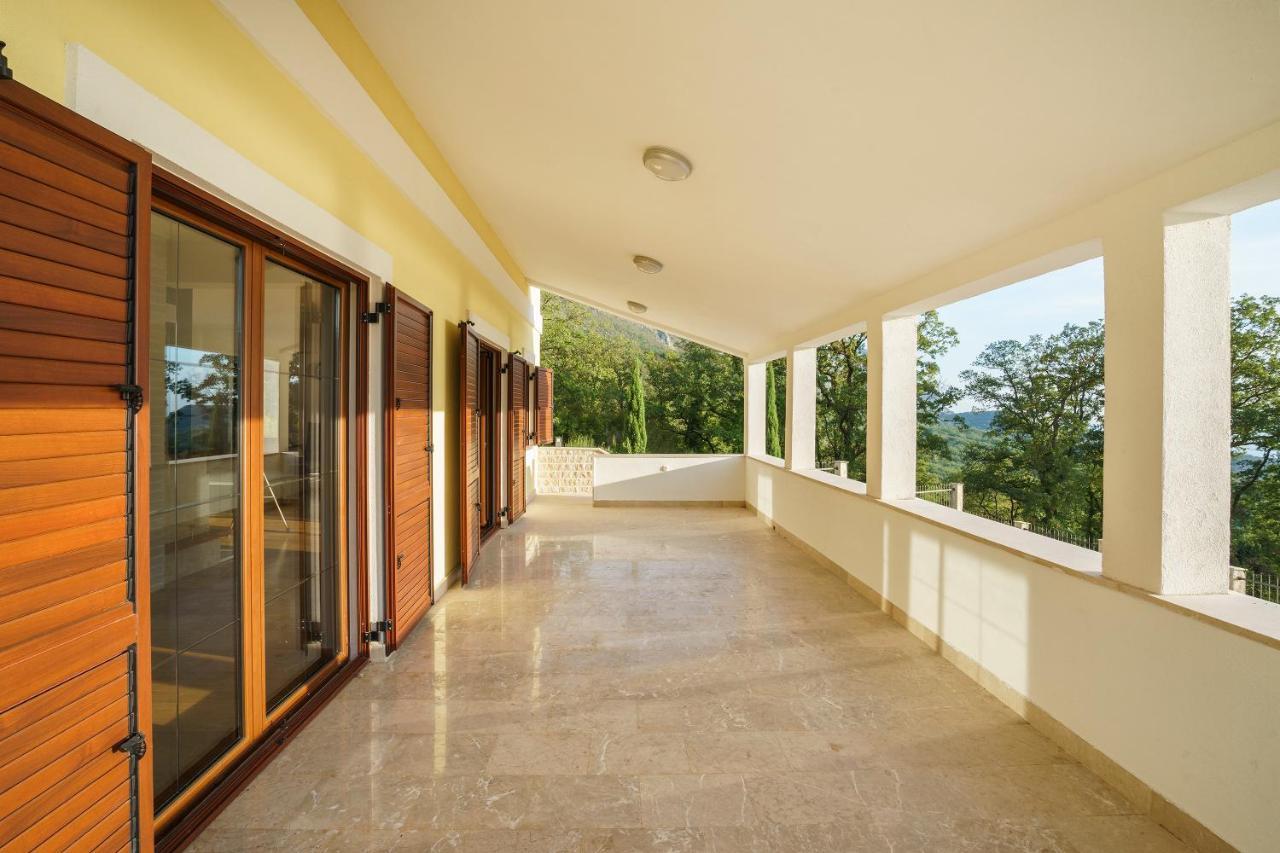 Sunbreeze Delux Vilas بودفا المظهر الخارجي الصورة