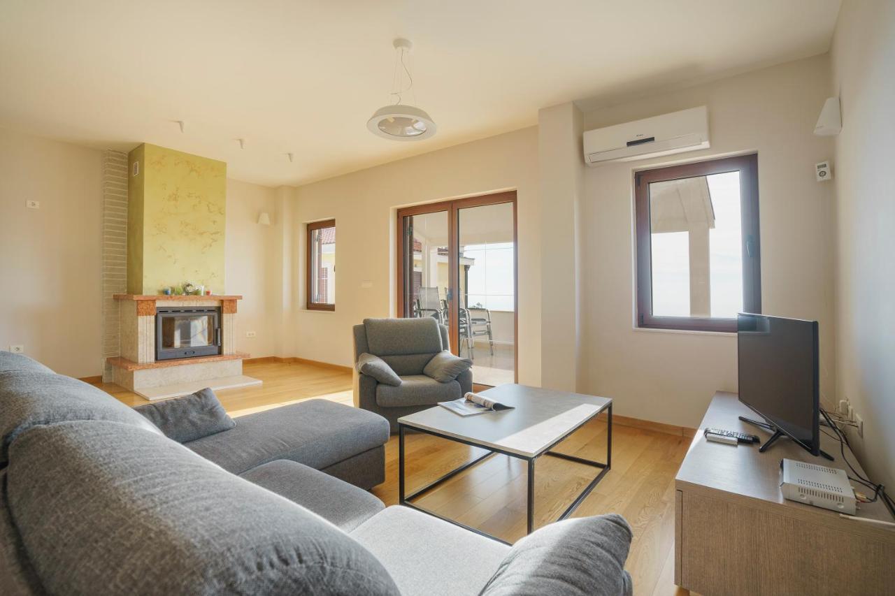 Sunbreeze Delux Vilas بودفا المظهر الخارجي الصورة