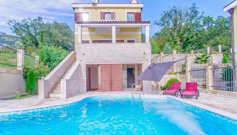 Sunbreeze Delux Vilas بودفا المظهر الخارجي الصورة